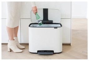 Biały stalowy kosz na śmieci z pedałem 36 l Bo – Brabantia