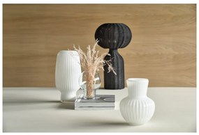 Czarna lampa stołowa z rattanowym kloszem (wysokość 43 cm) Werna – Villa Collection