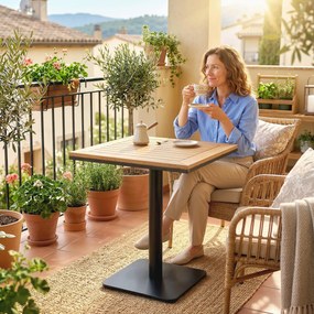 Outsunny Stół balkonowy 70 x 70 cm odporny na warunki atmosferyczne z blatem w wyglądzie drewna, szeroka podstawa, kwadratowy, naturalne drewno | Aosom PL