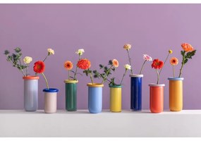 Ciemnozielony szklany wazon (wysokość 27,5 cm) Plegado – PT LIVING