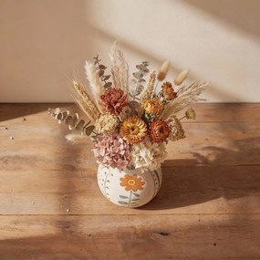 Kremowy kamionkowy ręcznie malowany wazon (wysokość 17 cm) Taza – Bloomingville