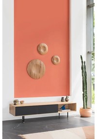 Czarno-naturalna szafka pod TV z litego drewna dębowego 200x48 cm Fina – Gazzda