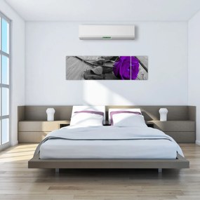 Obraz - Fioletowa róża z zieloną łodygą (170x50 cm)