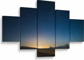 Obraz - Nocne niebo nad drogą (125x70 cm)