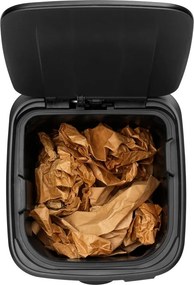 Stalowy kosz na śmieci z pedałem w kolorze matowej czerni 30 l Bo – Brabantia