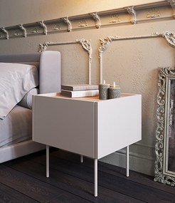 Szafka nocna Desin 45 cm z szufladą i metalowymi nogami - kaszmir / dąb nagano