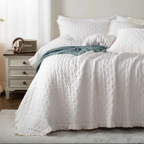 Biała narzuta na łóżko z falbaną Amour