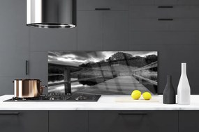 Szkło nad Blatem Molo nad Jeziorem w Czerni i Bieli