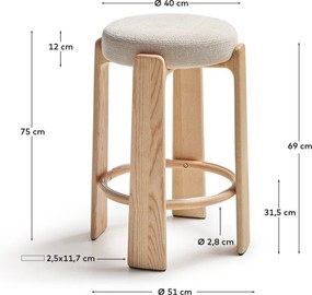 Beżowy/w jasnym naturalnym kolorze hoker z litego drewna jesionowego (wysokość siedziska 75 cm) Granite – Kave Home