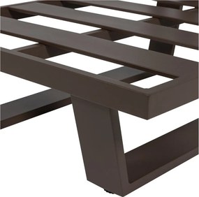 Brązowy metalowo-tapicerowany fotel ogrodowy Bear – WOOOD