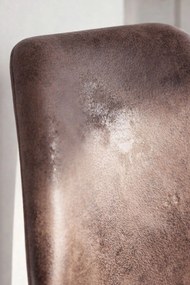 Zabytkowe krzeso Synk