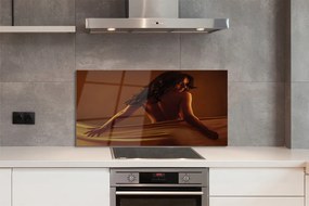 Panel szklany do Kuchni Kobieta Owinięta Materiałem