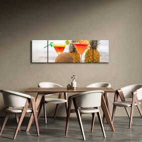 Obraz ananasów i szklanek na plaży (170x50 cm)