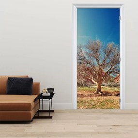 Fototapeta na drzwi - Drzewo na pustyni (95x205cm)