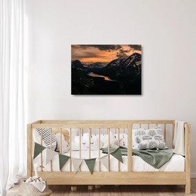 Obraz na szkle jeziora między górami (70x50 cm)