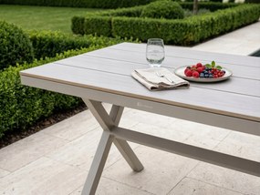 Stół ogrodowy aluminiowy beżowy 150x90x75 cm trwały blat kompozyt drewniany
