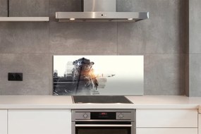 Szkło do Kuchni na Ścianę Postać na tle Panoramy Miasta