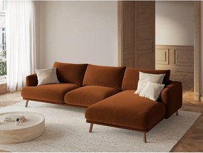 Aksamitny narożnik (prawostronny/z szezlongiem) w kolorze terakoty Naomi – Micadoni