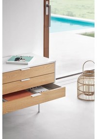 Biało-naturalna szafka pod TV w dekorze dębu 180x52 cm Sierra – Teulat