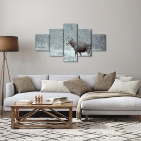 Obraz - Łoś w śnieżnym lesie (125x70 cm)
