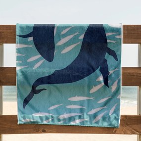 Niebieski ręcznik plażowy 90x180 cm Dolphin – DecoKing