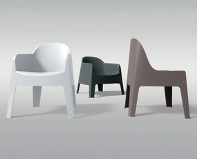 Plastikowe krzesło do ogrodu Milane, z podłokietnikami