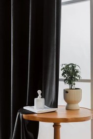 Czarna zasłona zaciemniająca VELVET 140x250 cm Zawieszanie: Metalowe pierścienie