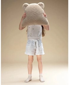 Jasnobrązowa poduszka na sofę dziecięcą z materiału bouclé Bear – Wigiwama