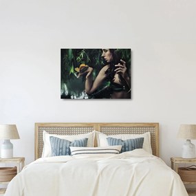 Obraz na szkle pełnej wdzięku kobiety z motylem (70x50 cm)