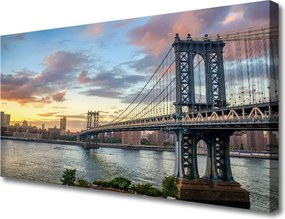 Obraz na płótnie Stalowy Gigant nad Rzeką