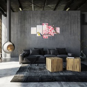Obraz - ptak na drzewie z czerwonymi kwiatami (125x70 cm)