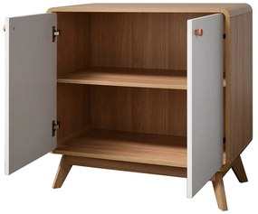 Biała niska komoda w dekorze dębu 75x75 cm Cassie – Støraa