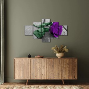 Obraz - Fioletowa róża z zieloną łodygą (125x70 cm)