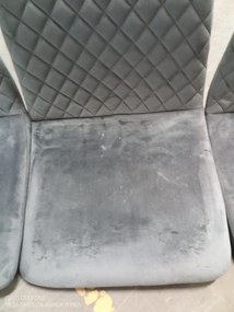 PROMOCJA Szare krzesło IRYS VELVET z czarnymi nogami II. jakość