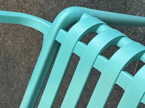 Plastowe krzesło TREGO z podłokietnikami, niebieskie