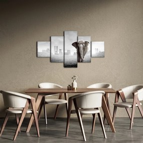 Obraz - Słonie w wielkim mieście, wersja czarno - biała (125x70 cm)