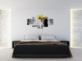 Obraz - Zakochana para pod parasolem, żółty (125x70 cm)
