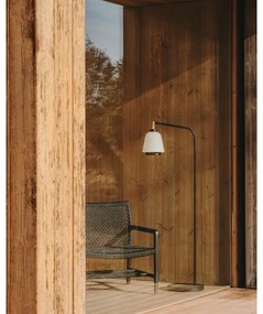 Czarny drewniany fotel ogrodowy Sabolla – Kave Home