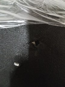 PROMOCJA Czarny aksamitny krzesło LAVA z czarnymi nogami II. jakość