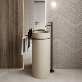 Umywalka z konglomeratu wolnostojąca okrągła z półką szklaną na ręcznik 85 x 40 cm RONA bez przelewu | Różne kolory półki : Kolor szkła - Brązowy, Kolor umywalki RONA - Beż matowy, Półka - Szklana