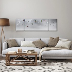 Obraz - Balony nad ceglaną ścianą (170x50 cm)