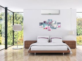 Obraz - Motyl na drzewie wiśni (125x70 cm)