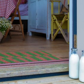 Wycieraczka z włókna kokosowego 40x60 cm Pink &amp; Green Half Stripes – Artsy Doormats