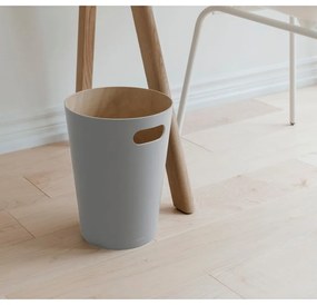 Jasnoszary drewniany kosz na śmieci 7,5 l Woodrow – Umbra
