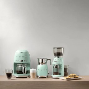 Jasnozielony ekspres do kawy przelewowej Retro Style – SMEG