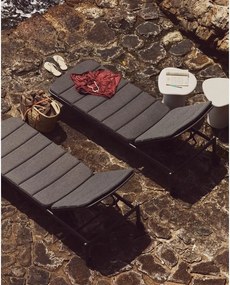 Czarny metalowy leżak ogrodowy Marcona – Kave Home