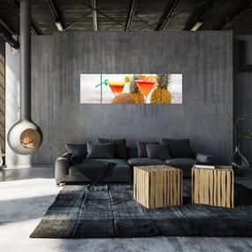 Obraz ananasów i szklanek na plaży (170x50 cm)