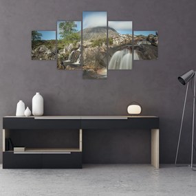 Obraz wodospadów i gór (125x70 cm)
