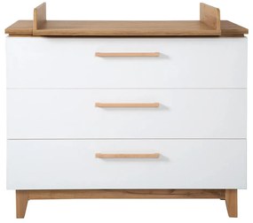 Biała niska komoda dziecięca w dekorze dębu z przewijakiem 118x104 cm Finn – Roba
