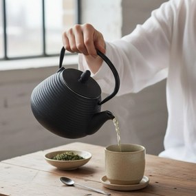 Czajnik żeliwny z zaparzaczem YUKI, 1000 ml